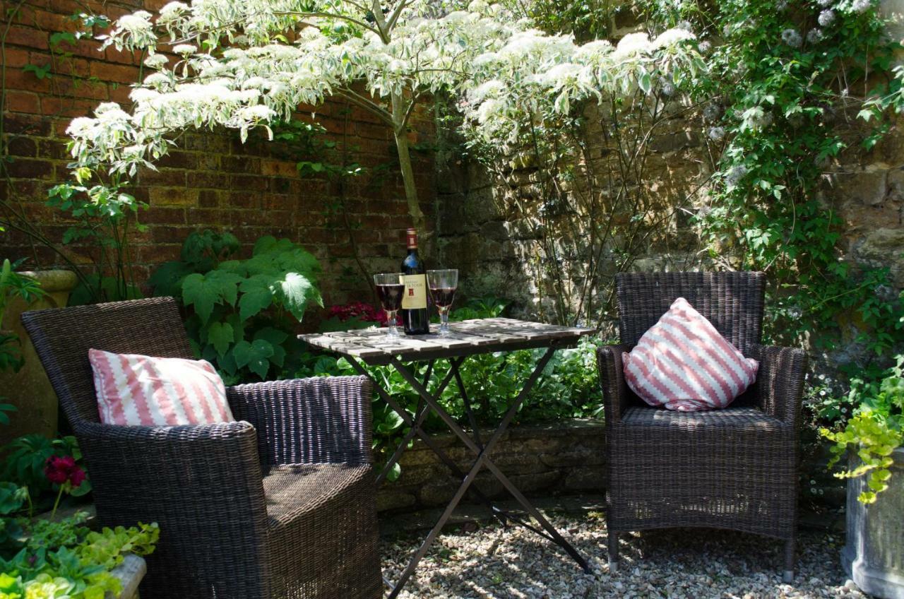 The Hollies Bed And Breakfast Uppingham Kültér fotó